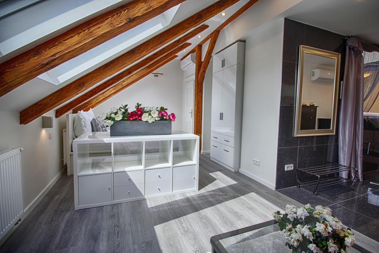Residence Milada Praha Bagian luar foto